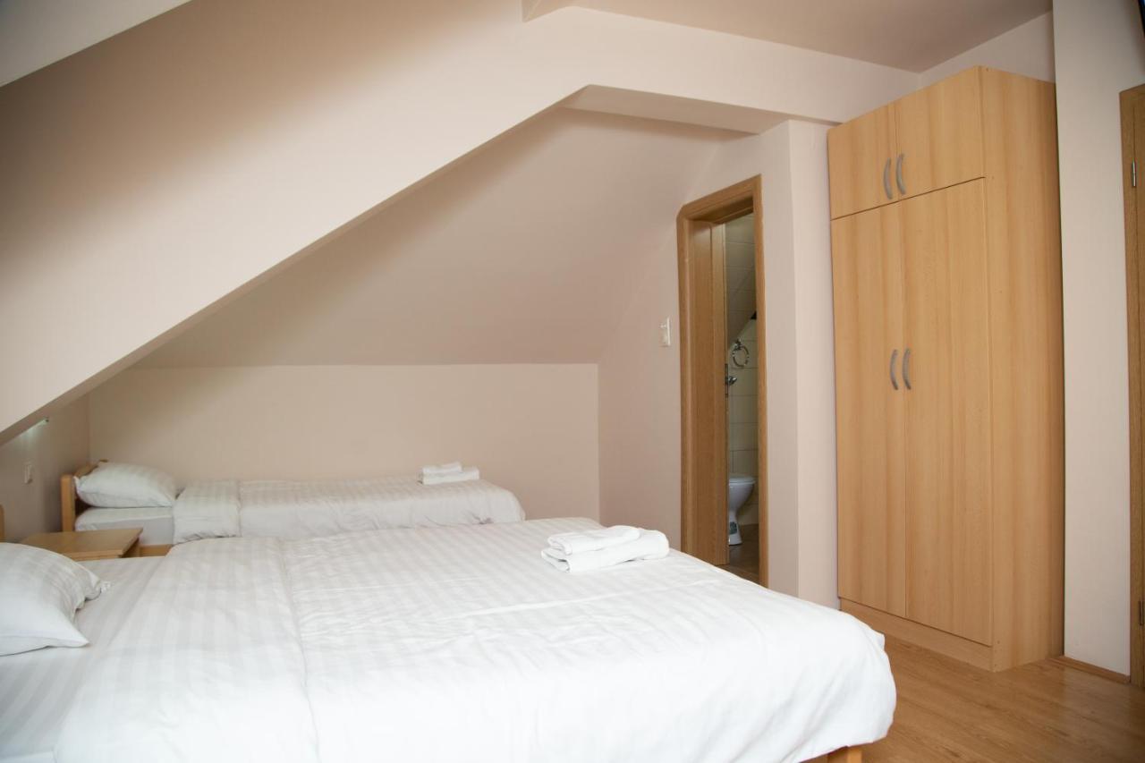 Motel Imperija Ub Exteriér fotografie