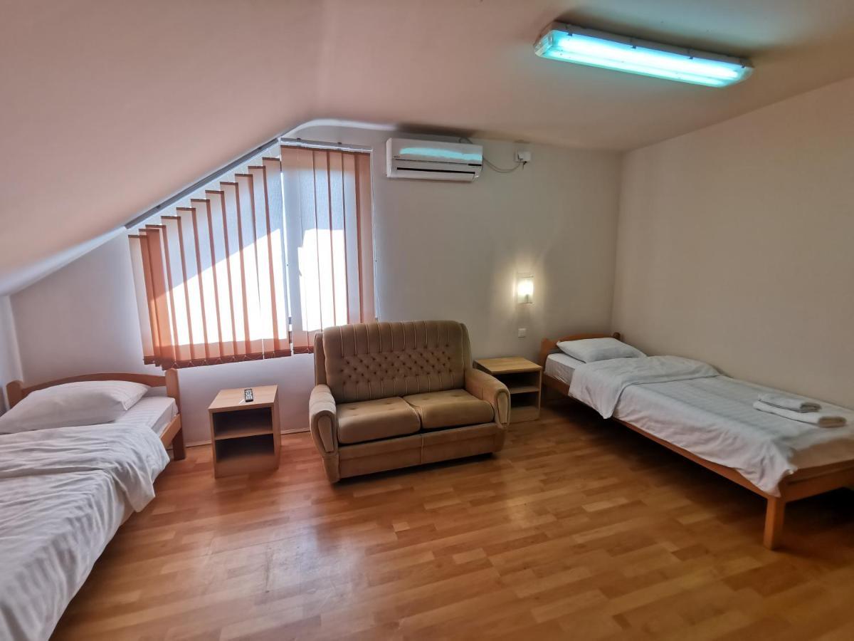 Motel Imperija Ub Exteriér fotografie