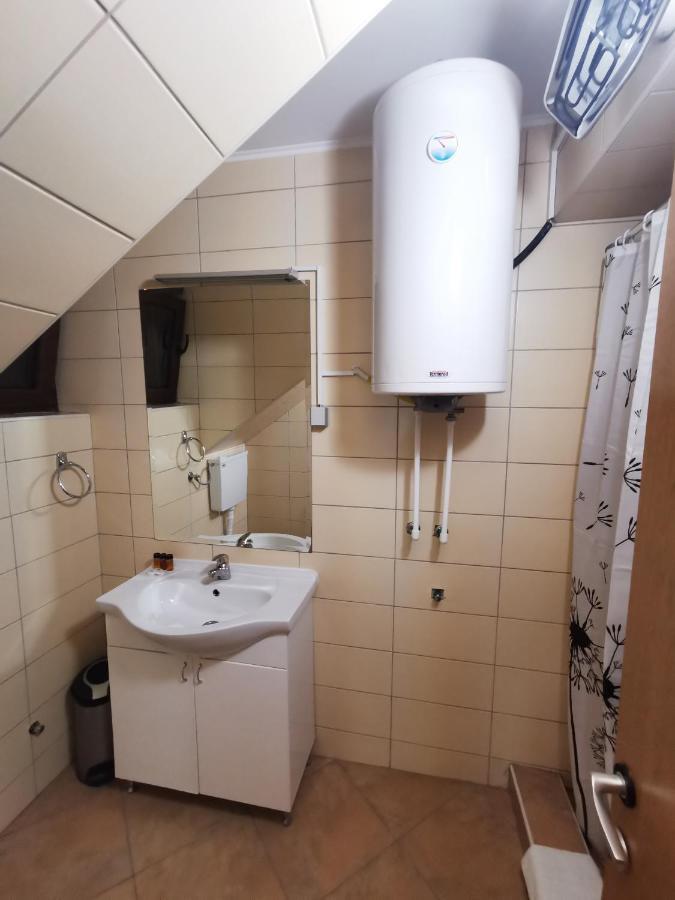 Motel Imperija Ub Exteriér fotografie